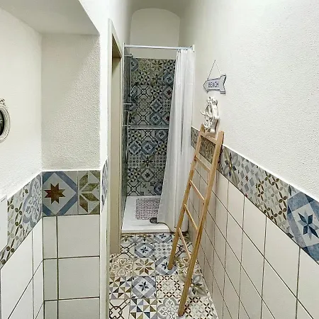 Large Stunning Studio Location Bosa