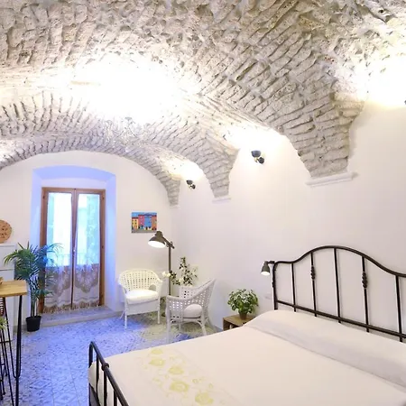 Large Stunning Studio Location *